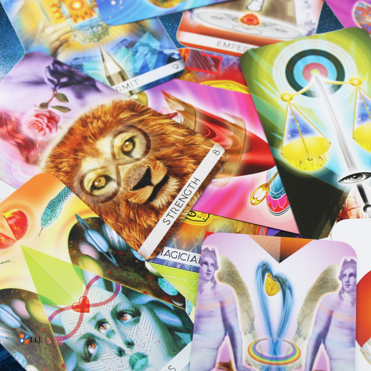ザ・ユニファイング・コンシャスネス・タロット The Unifying Consciousness Tarot