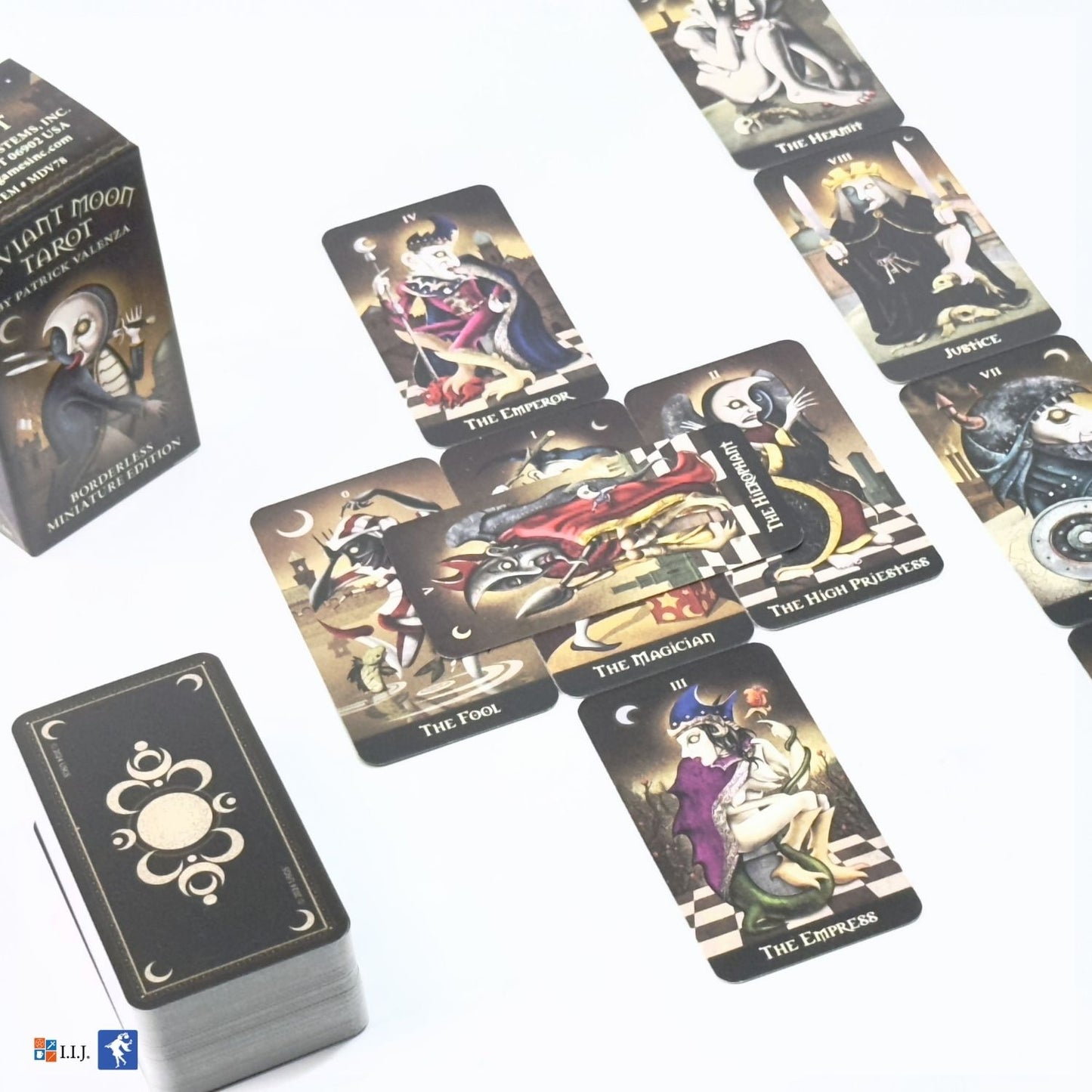 ディビアント・ムーン・タロット ボーダレス ミニ Deviant Moon Tarot Borderless Miniature Edition