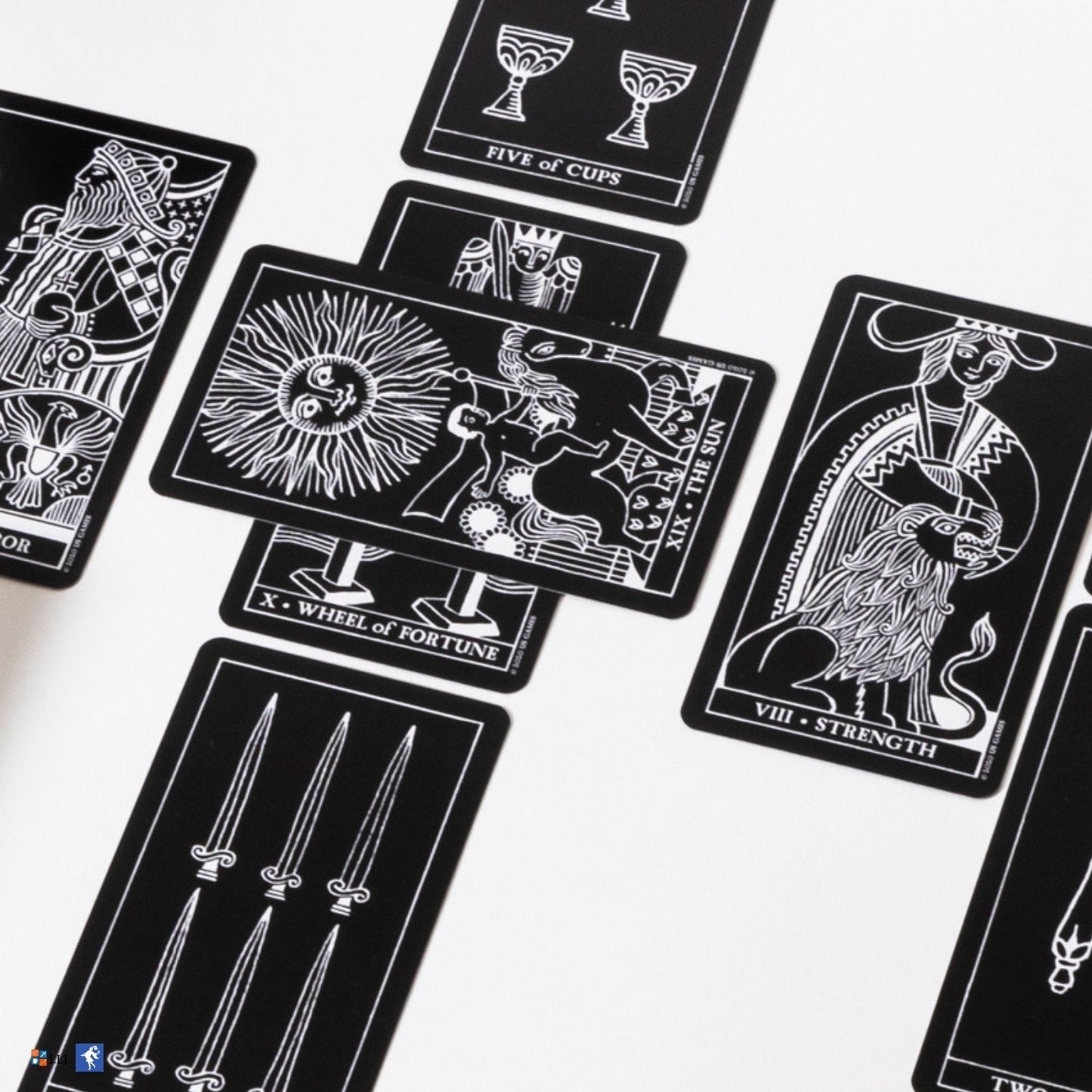 インバージョン タロット(缶ケース) Inversion Tarot in a Tin