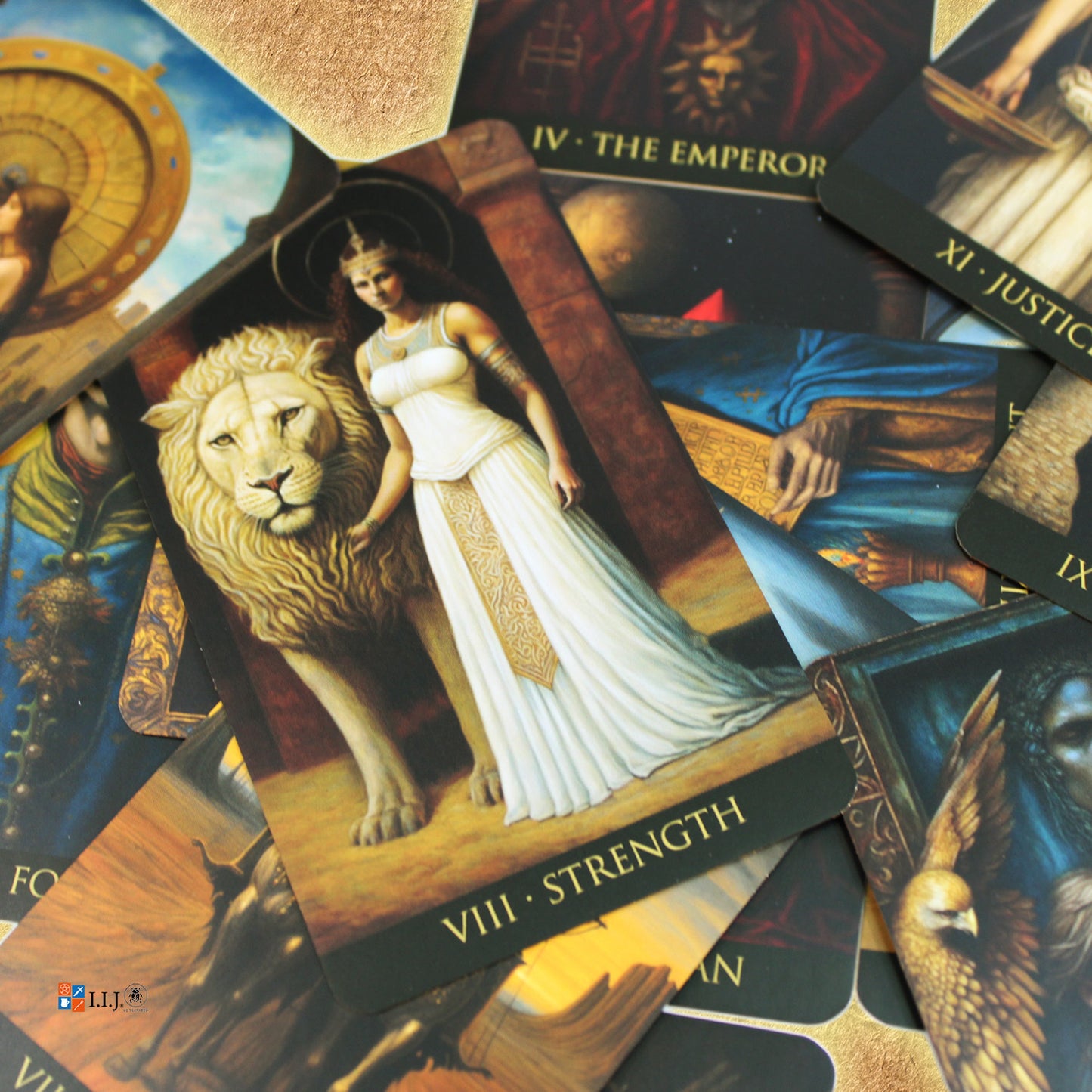ウィスパーズ・オブ・タイム・タロット Whispers of Time Tarot