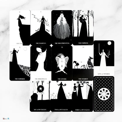 ブラック・バイオレット・タロット Black Violet Tarot