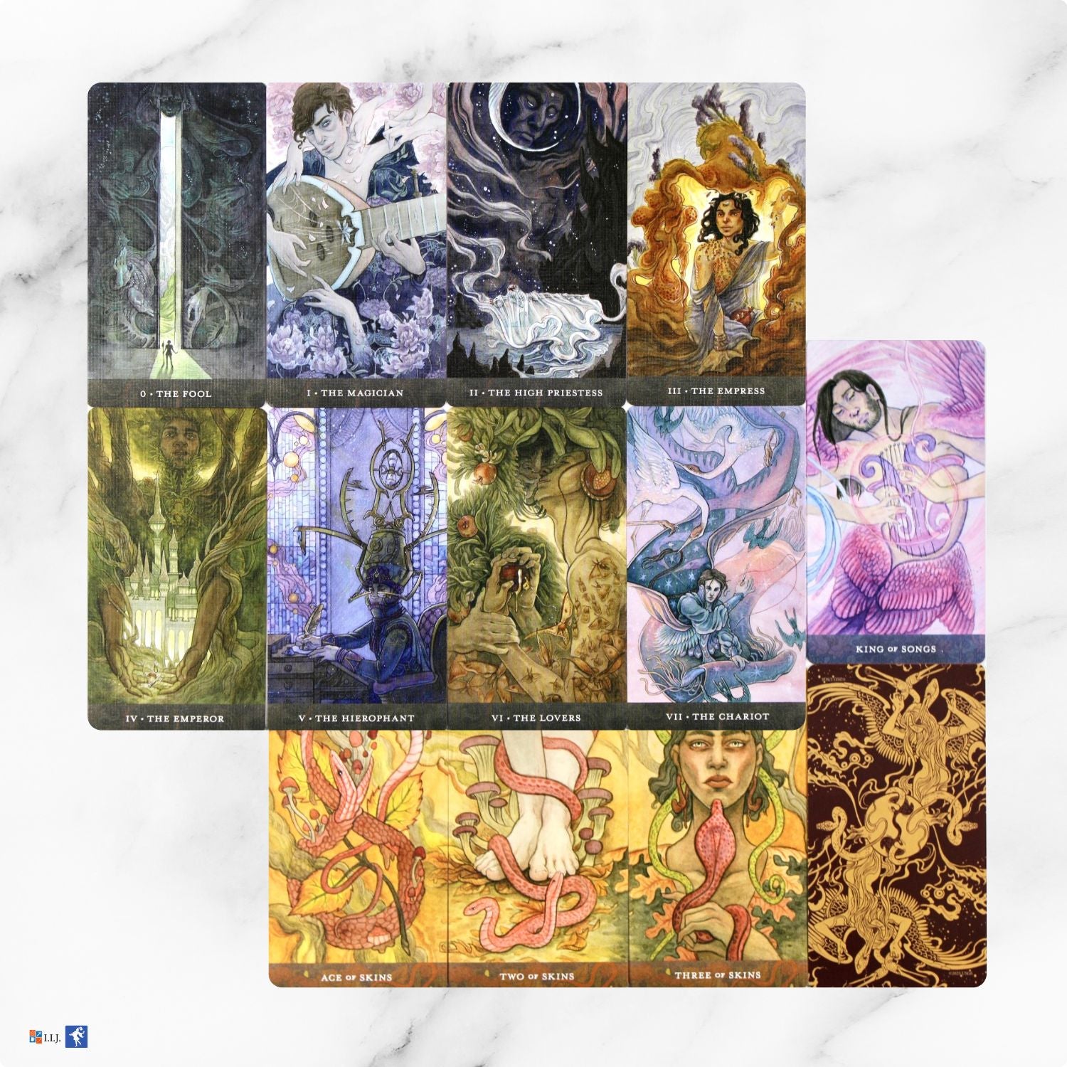 ブラッド・ムーン・タロット Blood Moon Tarot