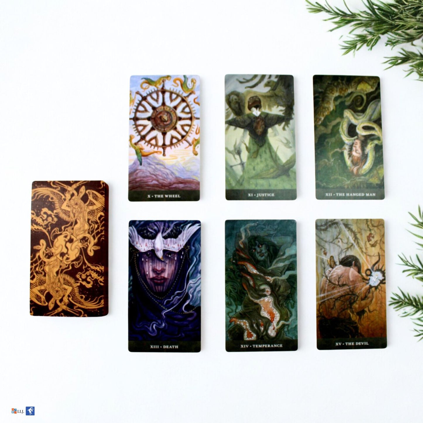 ブラッド・ムーン・タロット Blood Moon Tarot