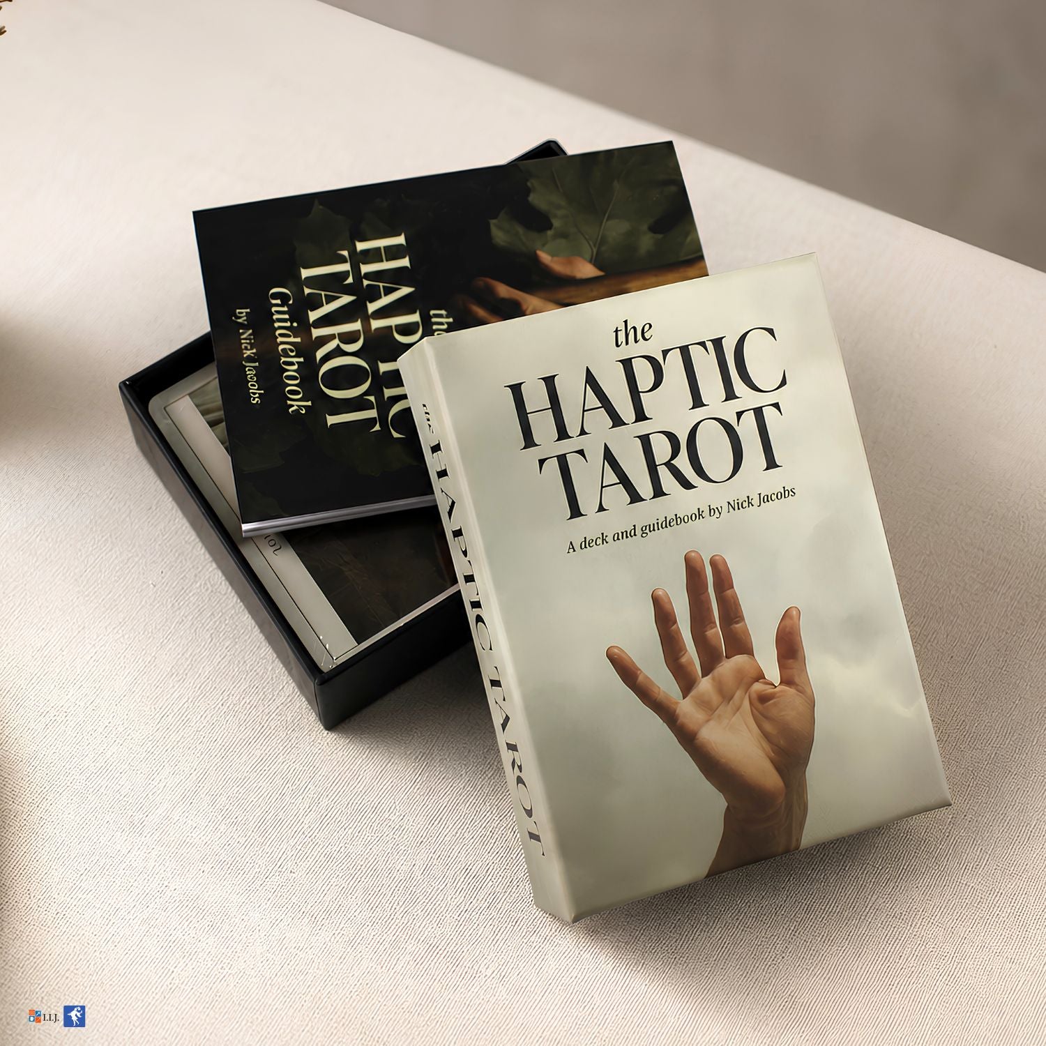 ハプティック・タロット The Haptic Tarot
