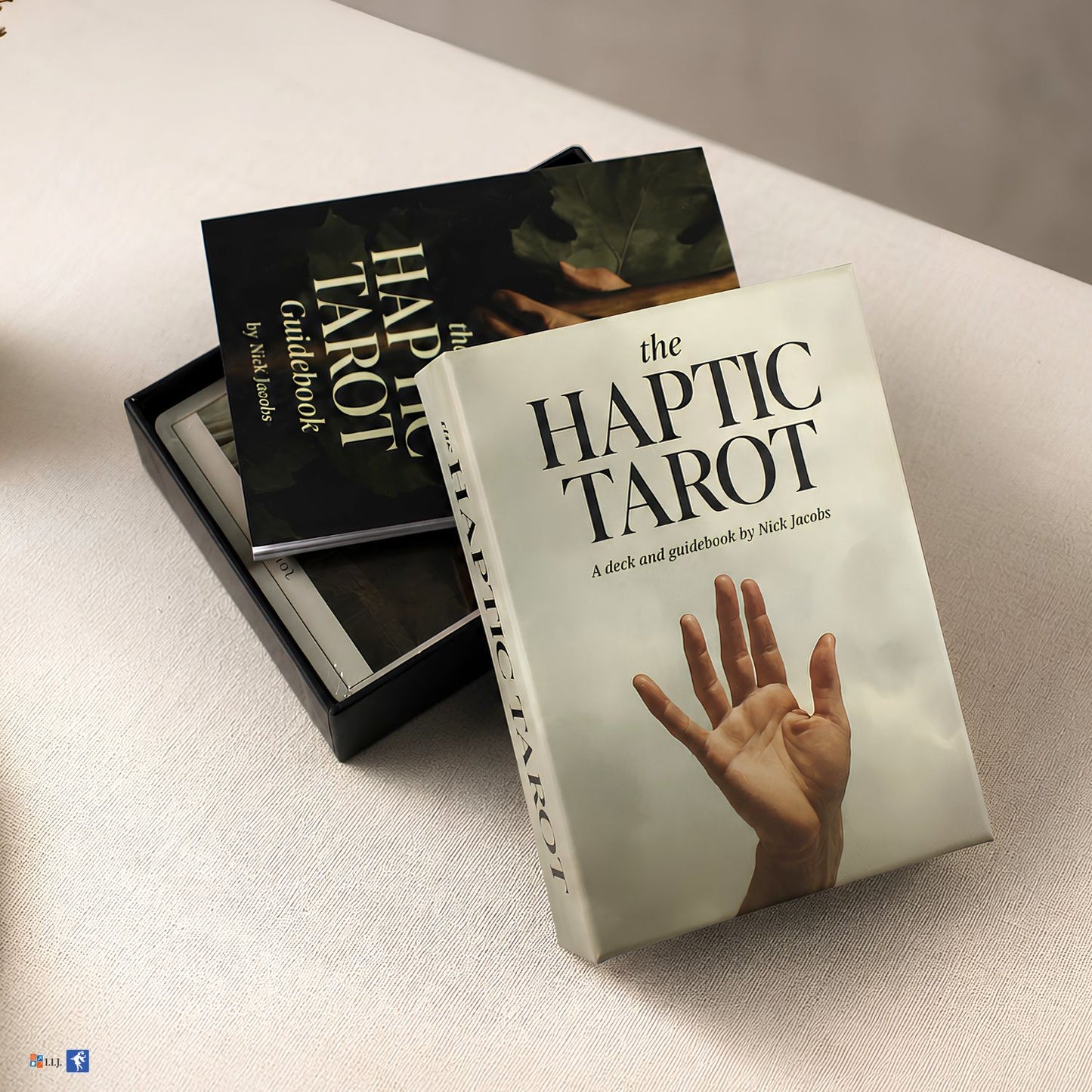 ハプティック・タロット The Haptic Tarot