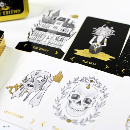 マカブル・タロット・ポケット・エディション 缶入り Macabre Tarot Pocket Edition