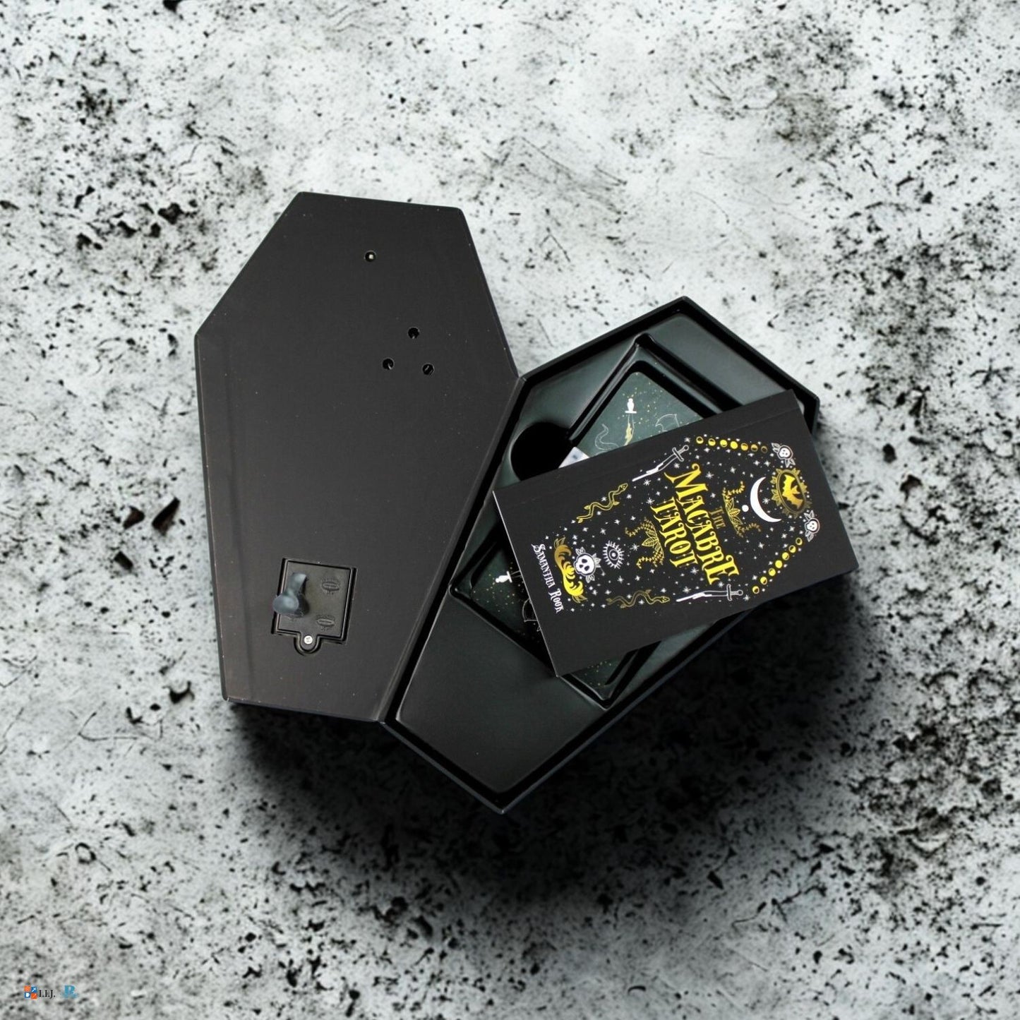 マカブル・タロット The Macabre Tarot